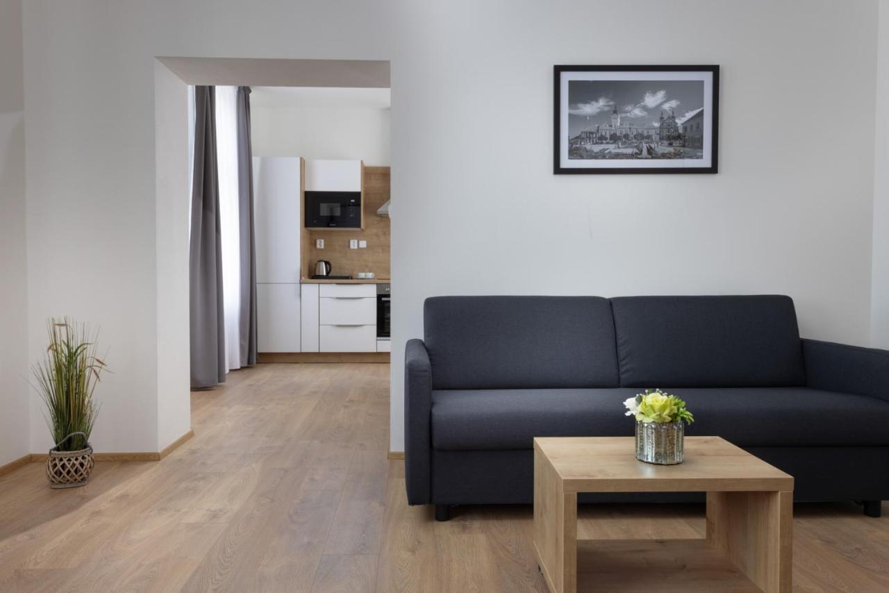 Residence Morris Mladá Boleslav Eksteriør bilde
